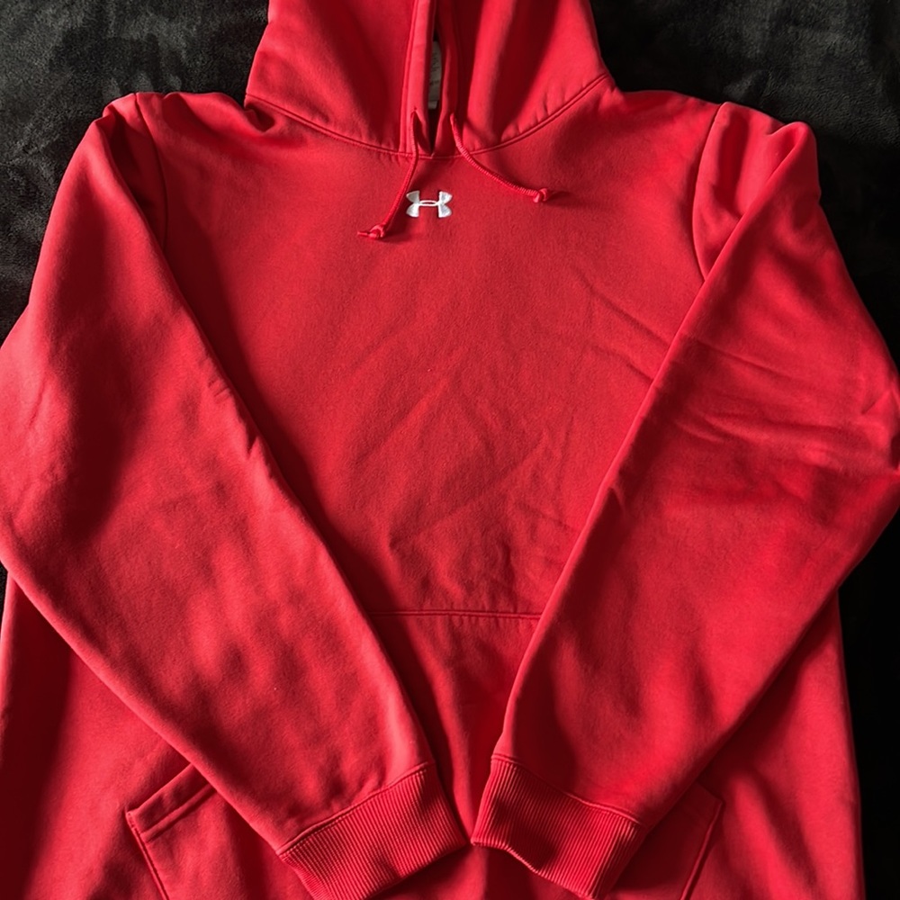 Under Armour women’s medium used hooded sweatshirt